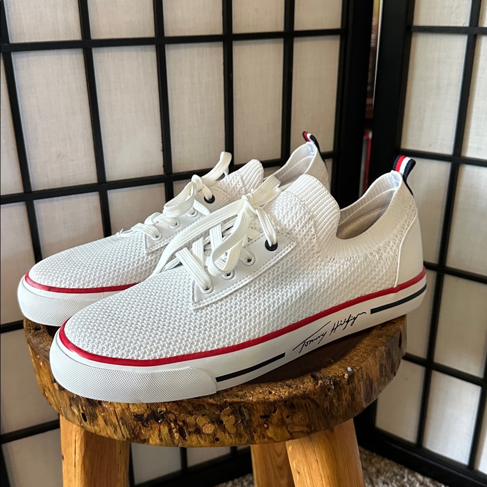 Tommy Hilfiger NEW Sneakers Athletic Size 11 Women’s Shoes Mesh Fabric